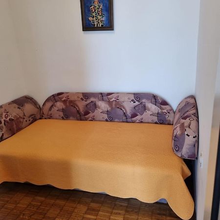 Apartman On The Beach - Nemira, Omis Apartment ภายนอก รูปภาพ
