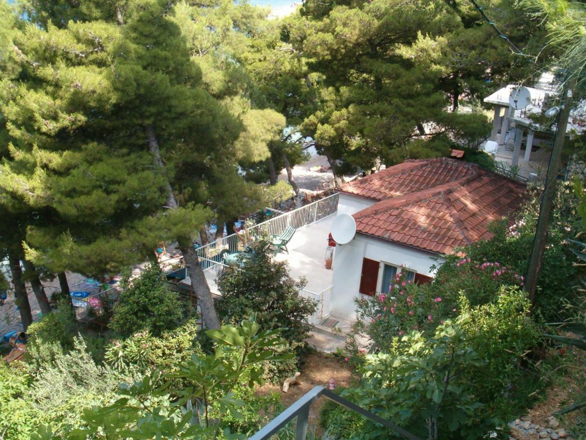 Apartman On The Beach - Nemira, Omis Apartment ภายนอก รูปภาพ